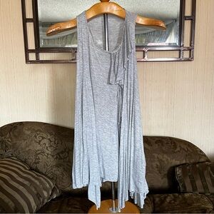 Women’s Lt Gray Sleeveless Layered Blouse